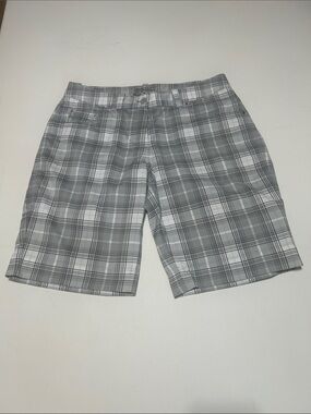 Nike Women’s Gray Plaid Golf Bermuda Shorts Dri Fit Sz6